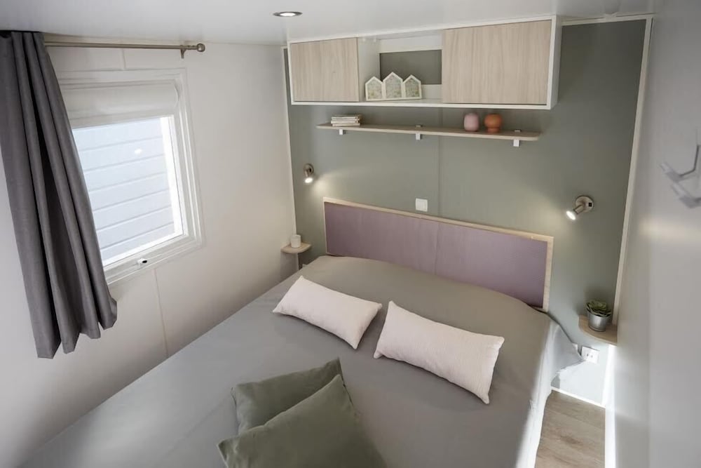 Superior Mobile Home, 2 Bedrooms photo 2