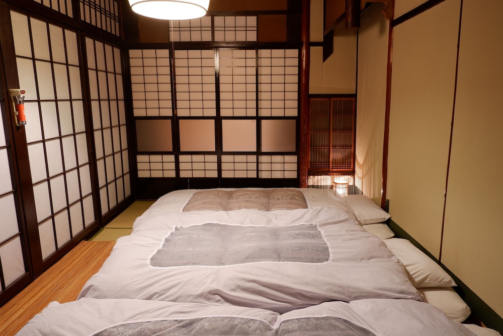 Shizu no Ma (Up to 4 Guests)