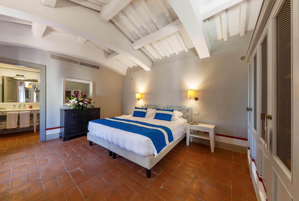 Grand Room, 3 Bedrooms photo 2