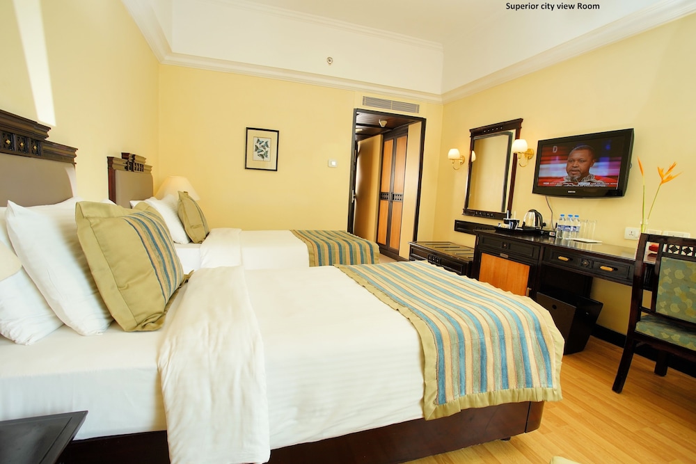 Superior Room, Twin Bed, Harbor View photo 2