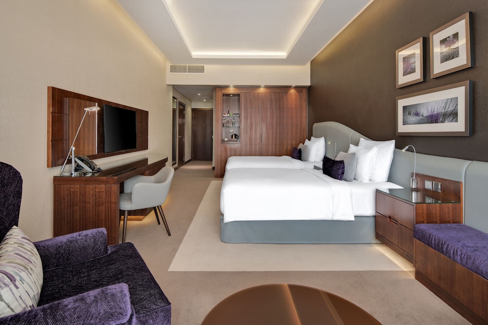Standard Room (Downtown View) photo 2