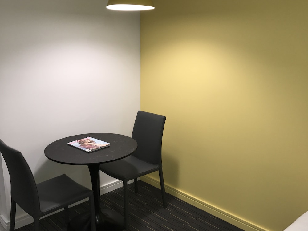 Studio Twin Suite + Grab n Go Bites