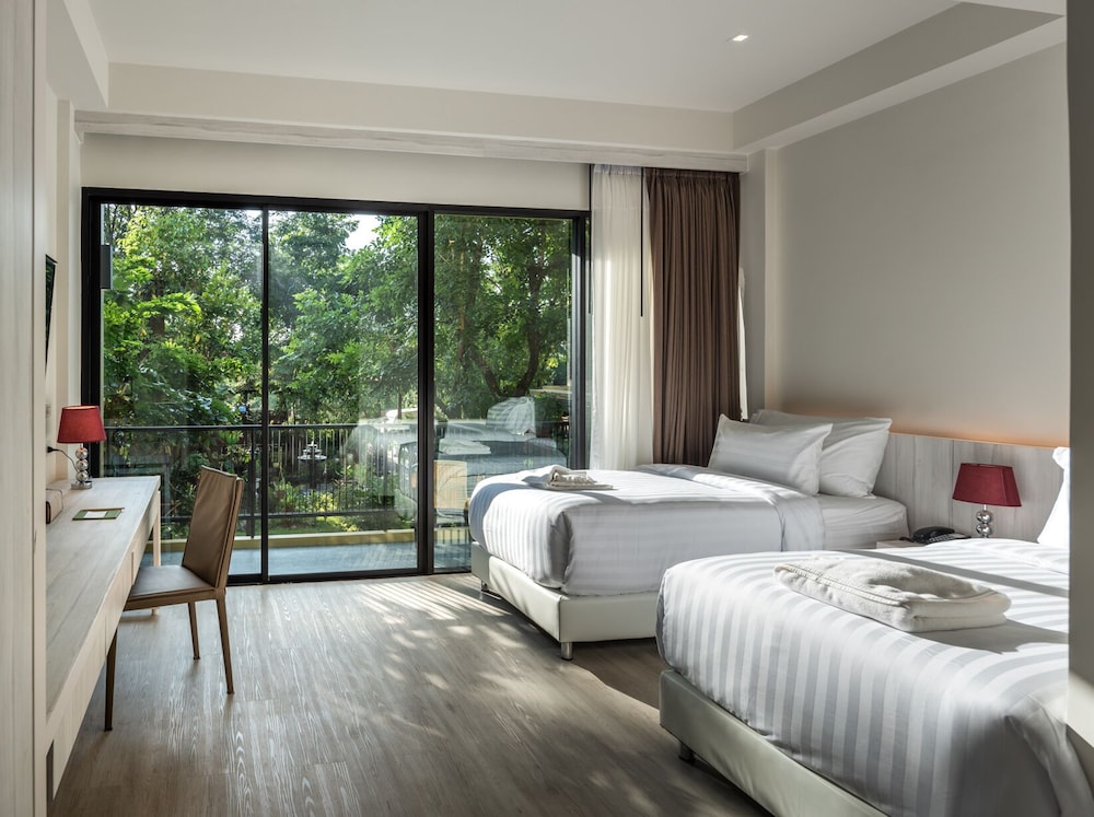Deluxe Twin Room - Photo 1