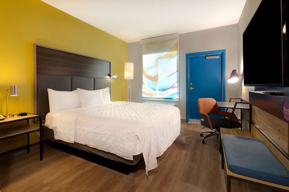 Room, 1 King Bed, Accessible, Balcony (Ocean View) - Photo 4