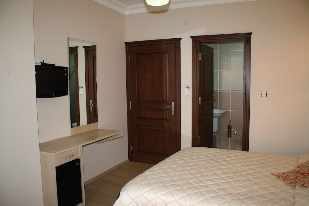 Standard Room photo 3