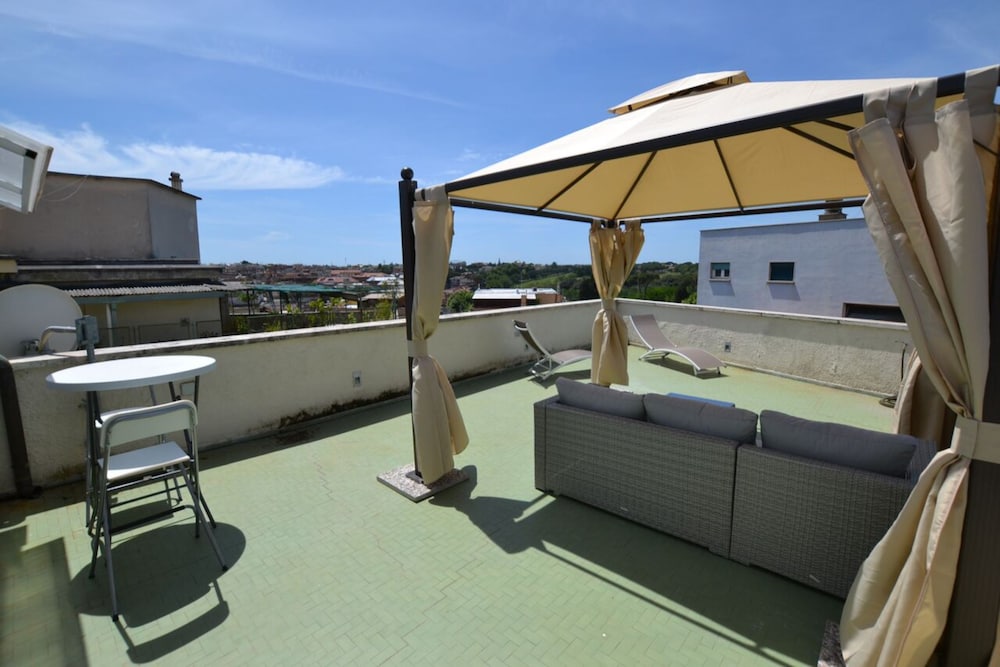 Romantic Loft, Terrace