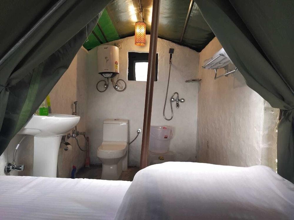 Basic Tent, Valley View - Photo 2