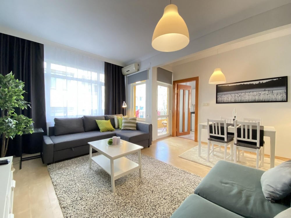 Apartment photo 1