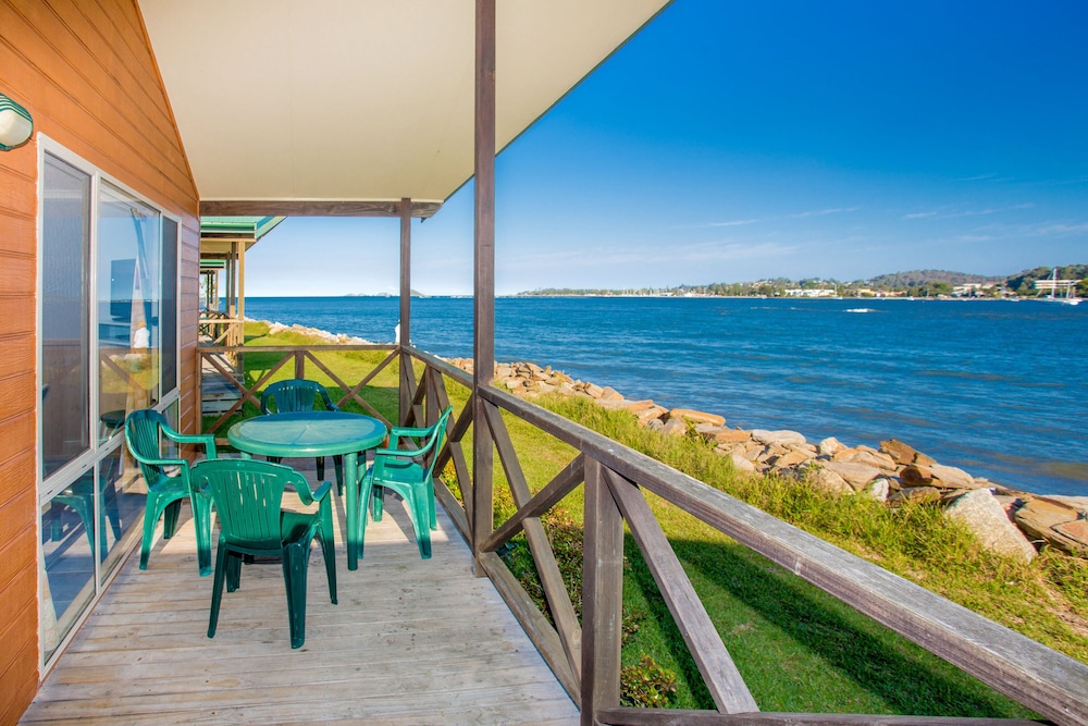 Waterfront Deluxe