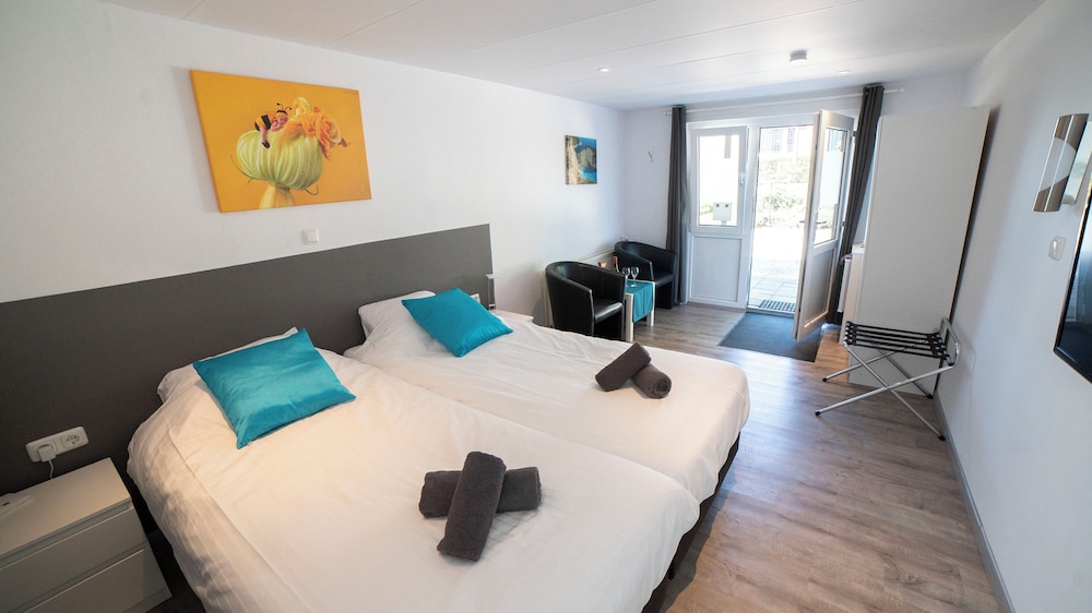 Comfort Double Room, 2 Twin Beds photo 1