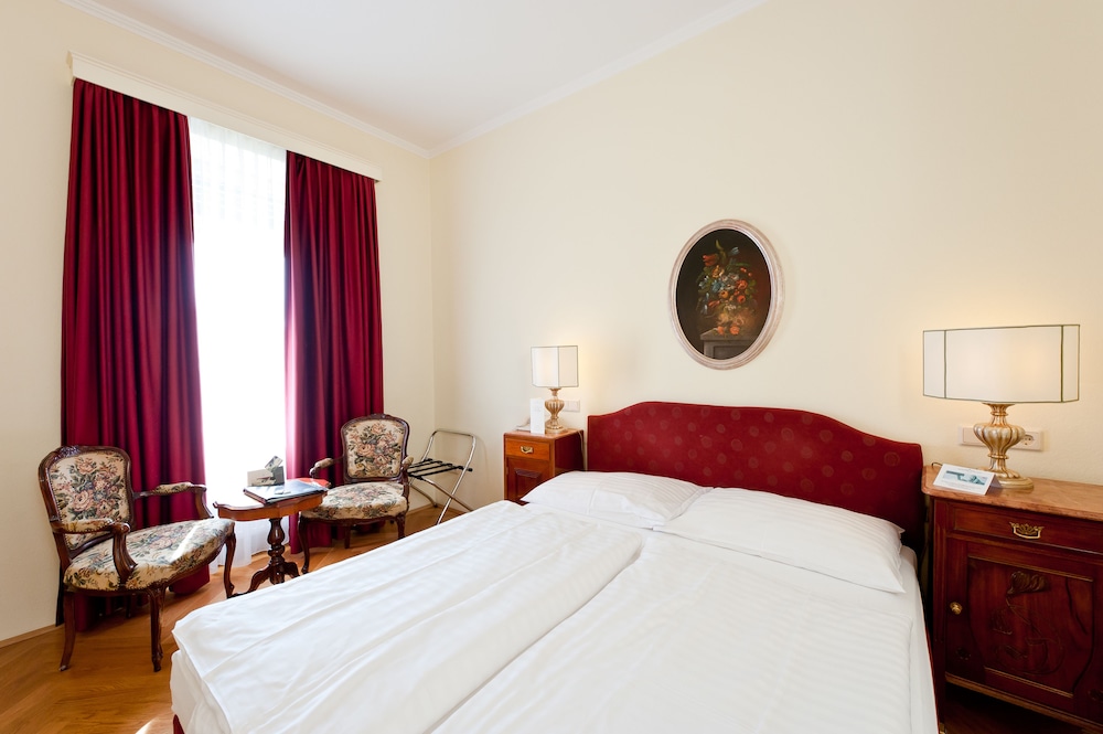 Standard Double Room Single Use photo 2