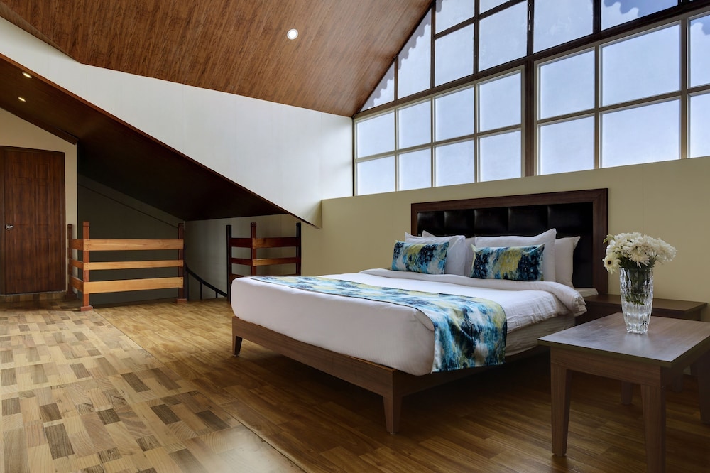 Royal Quadruple Room