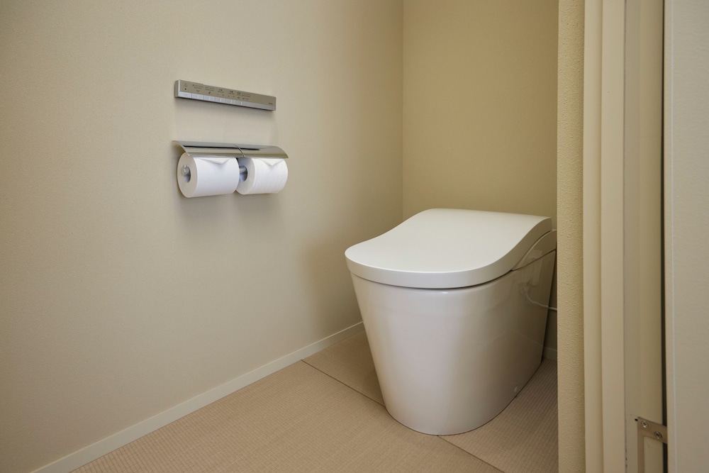 Moderate Japanese-Western Room, Shower Only, Non Smoking photo 2
