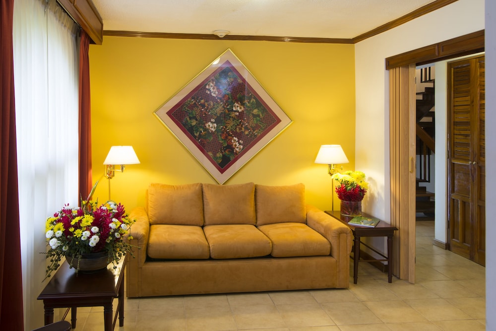 Classic Penthouse - Photo 2