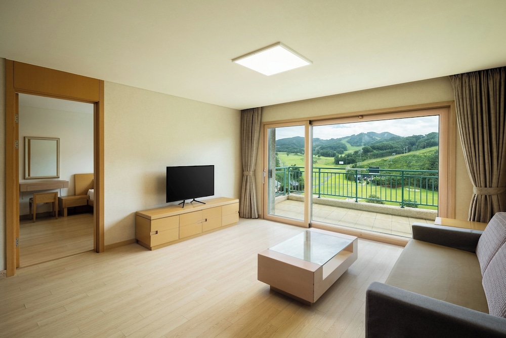 35PY Twin Bed photo 1