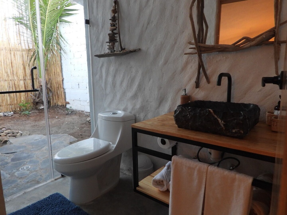 Exclusive Bungalow photo 3