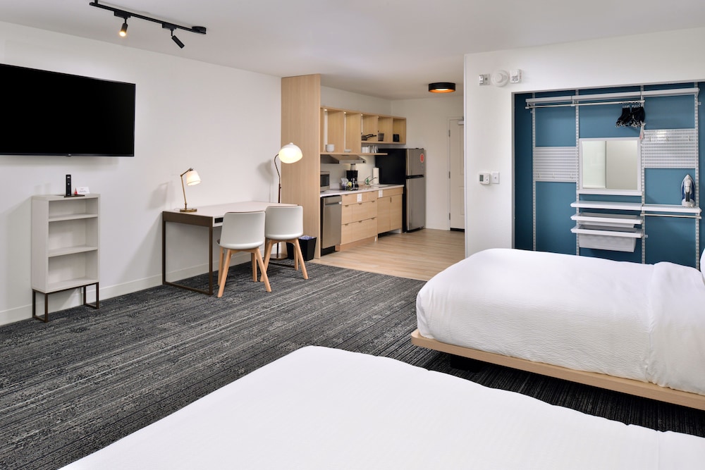 Studio, 2 Queen Beds - Photo 2