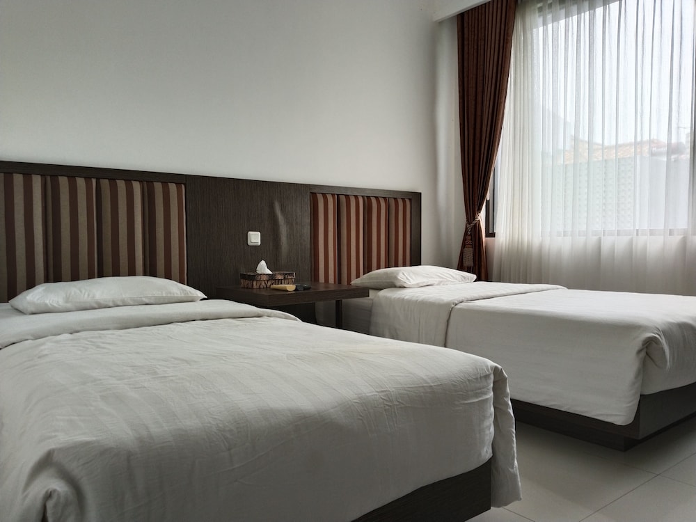 Twin Room - Photo 1