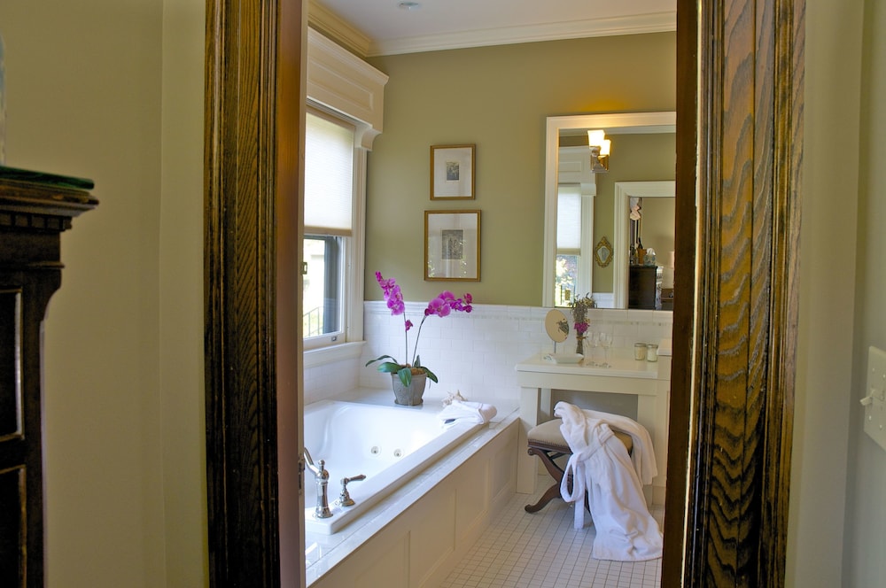 Deluxe Suite (Stewart) photo 3