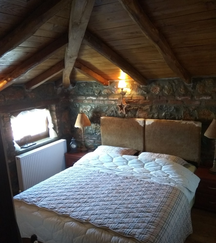House, 3 Bedrooms, Mountain View