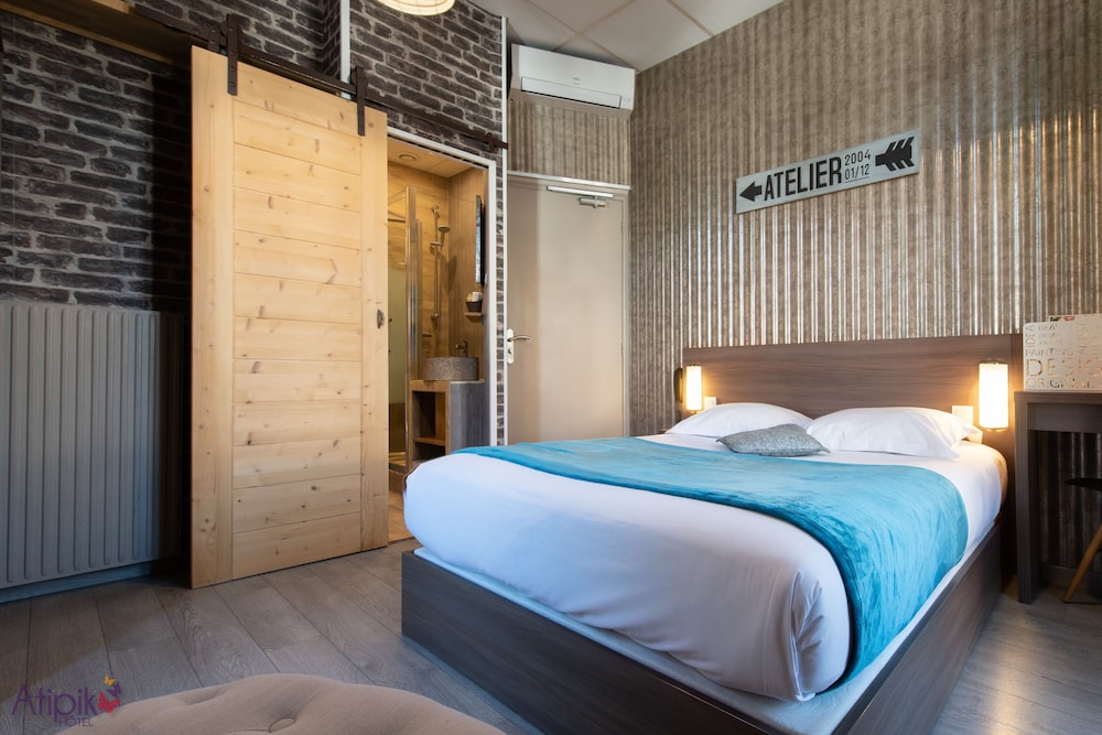 Standard Room, Balcony, City View photo 2