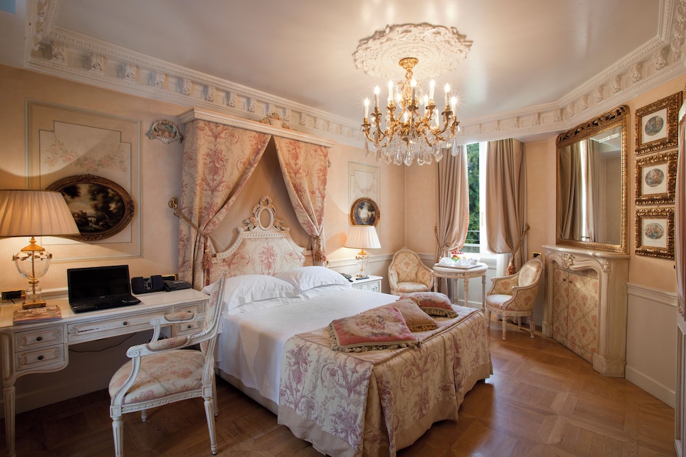 Deluxe Room - Photo 5
