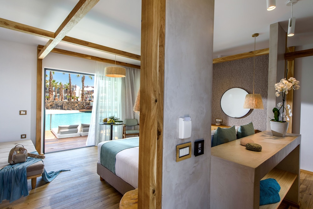 Premium Room Sharing Pool