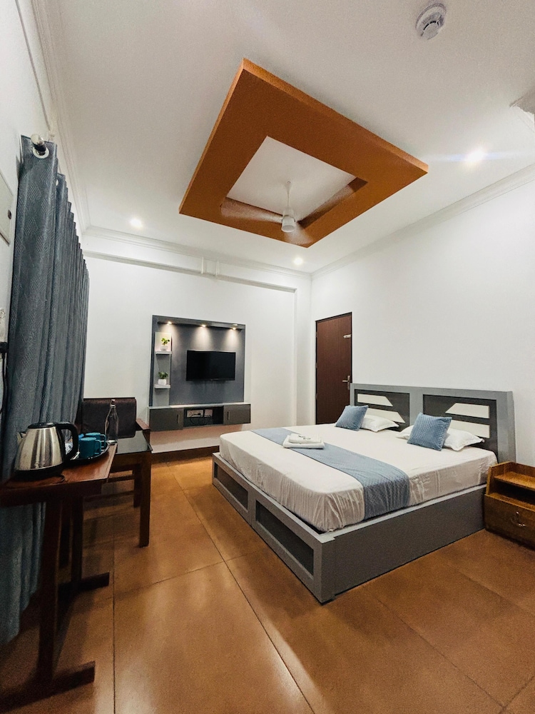 Standard Double or Twin Room photo 2