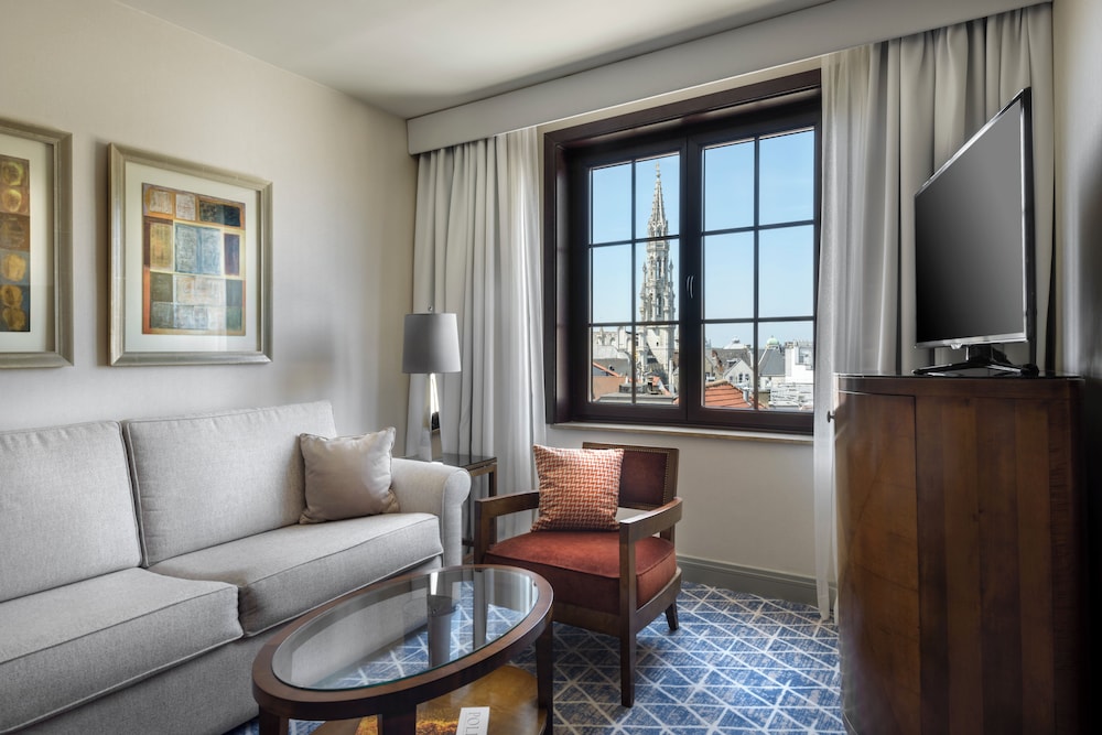 Executive Suite, 1 King Bed (Warwick) - Photo 2