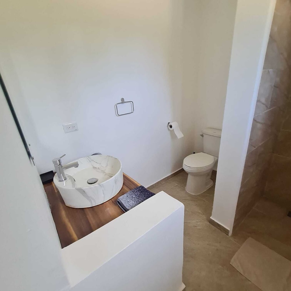 Quadruple Room, Pool View photo 2