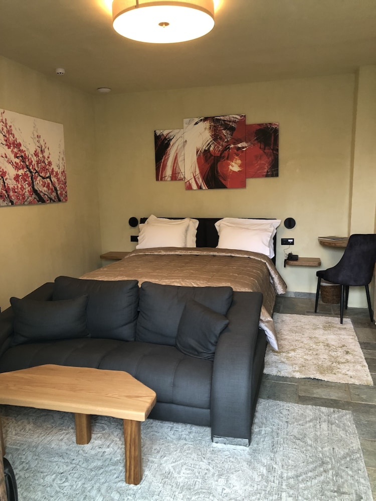 Luxury Room