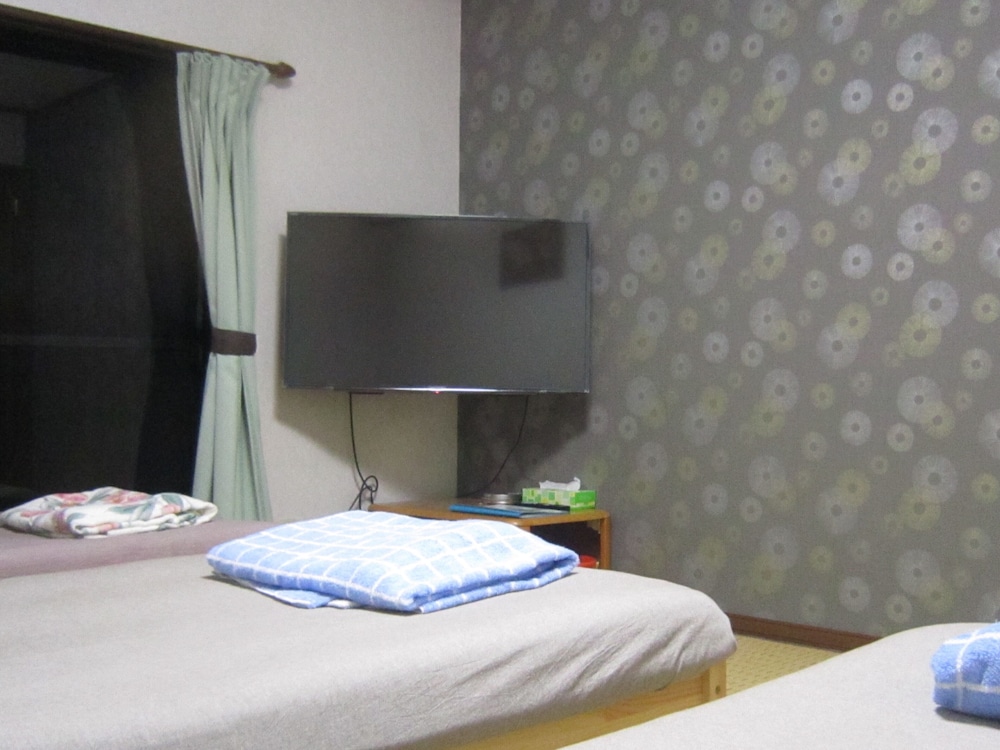 Standard Triple Room, Non Smoking - Photo 3