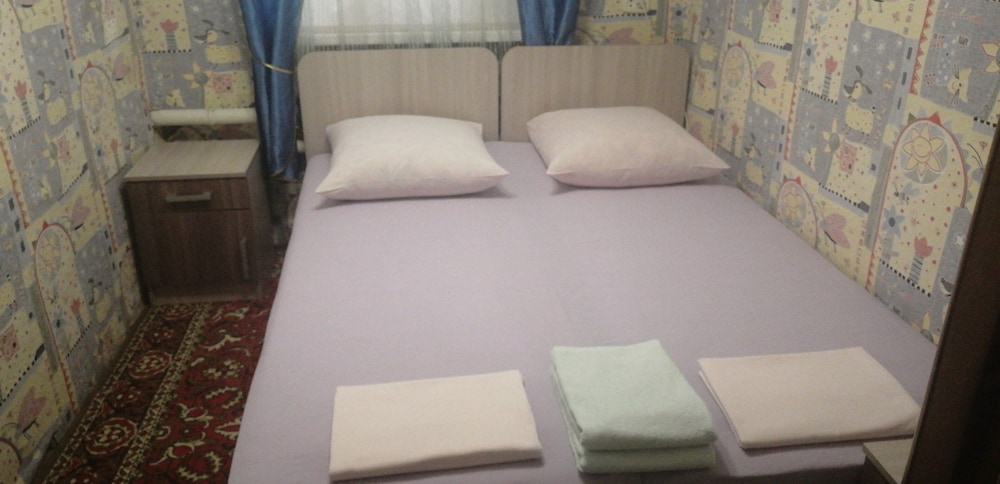 Economy Twin Room photo 3