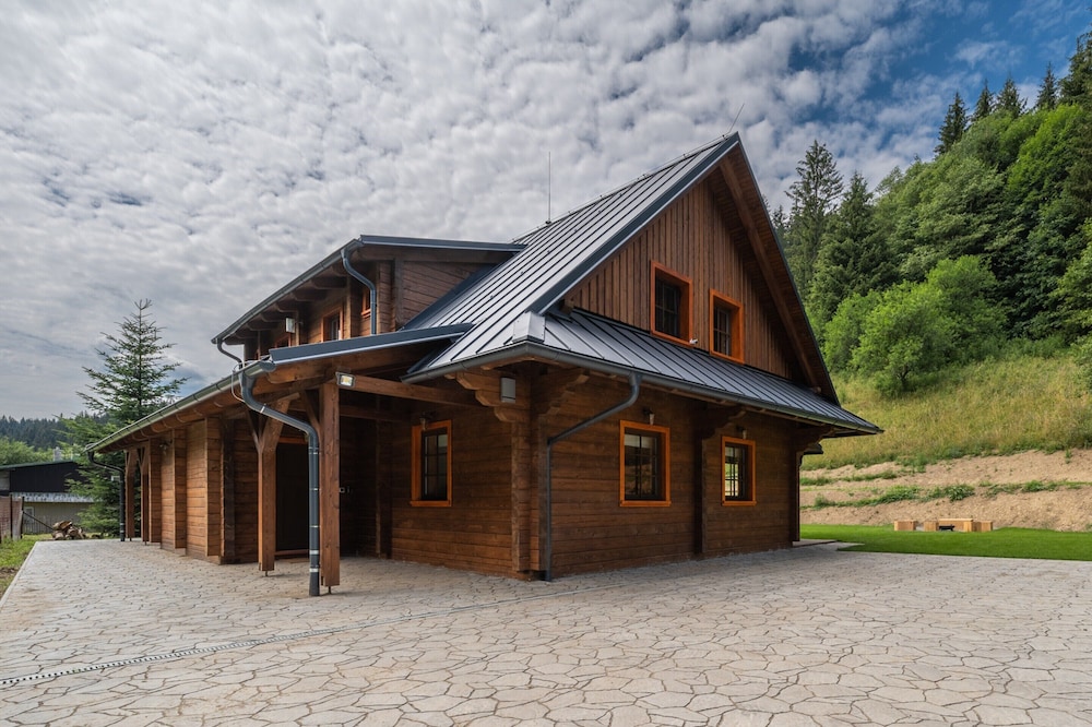 Villa photo 1