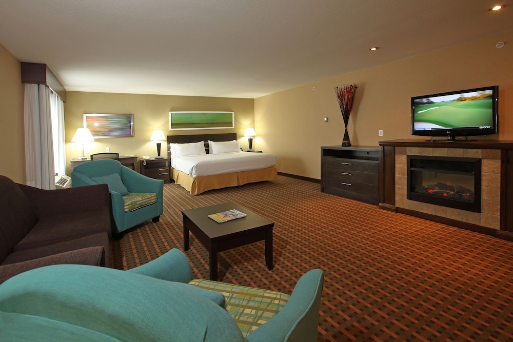 Suite, 1 King Bed with Sofa bed, Fireplace (Jetted Tub, Sofa) photo 2