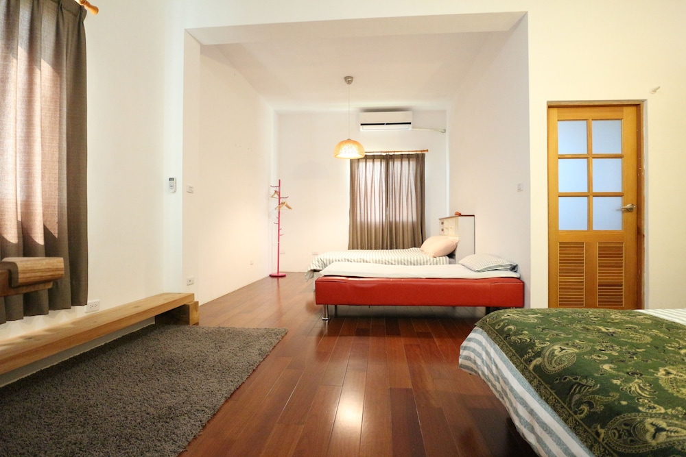 Classic Quadruple Room photo 3