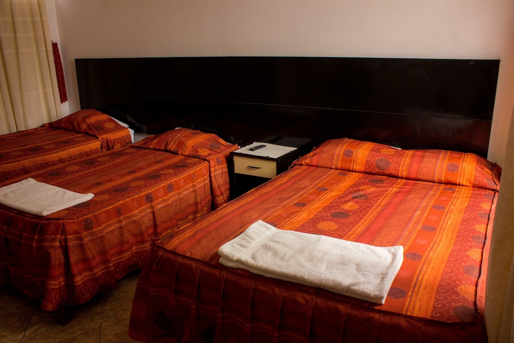 Standard Triple Room, 3 Twin Beds photo 2
