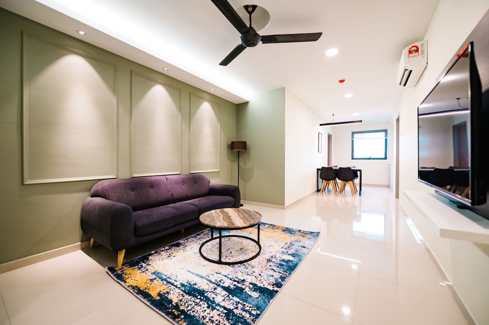 Deluxe Suite, 2 Bedrooms, City View