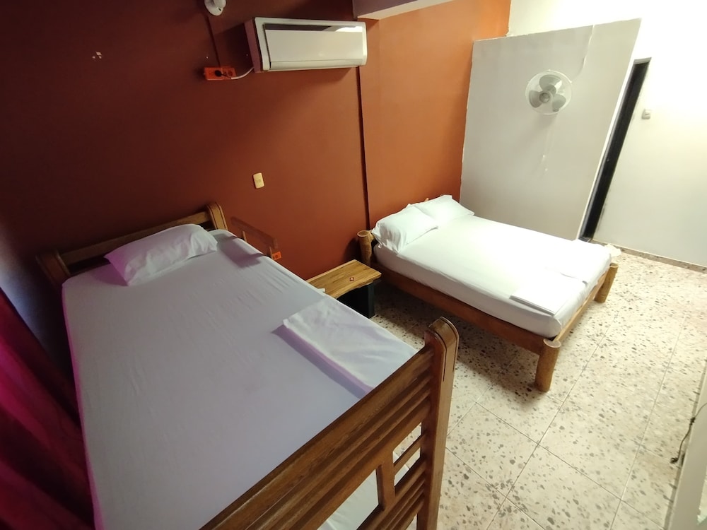 Family Single Room