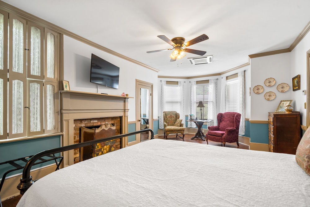 Room, 1 Queen Bed photo 3
