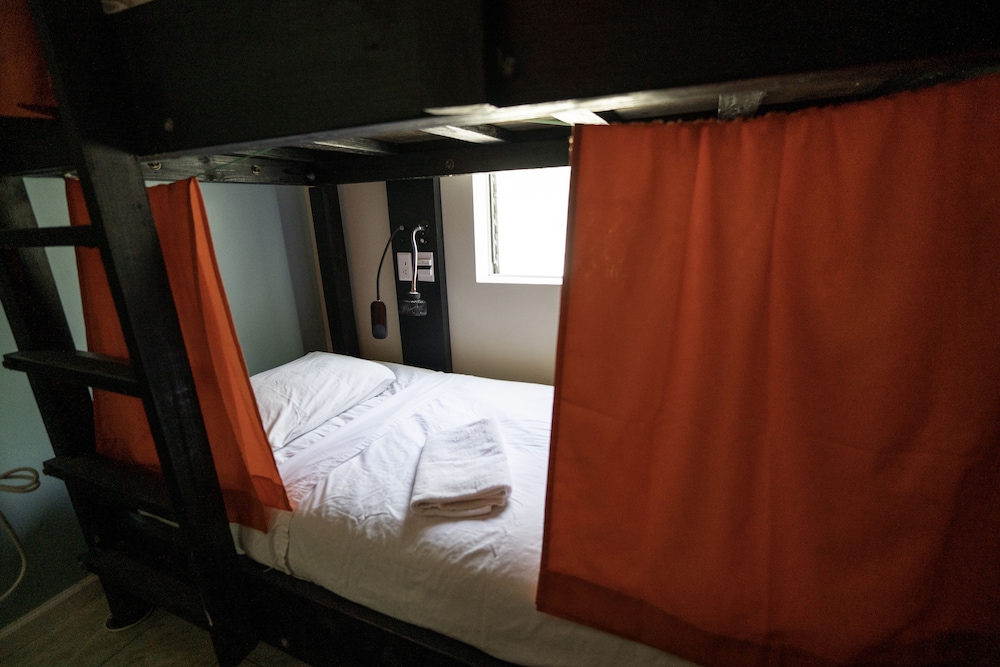 Women Only, Bunk Bed, Shared Dormitory (Shared Bathroom)