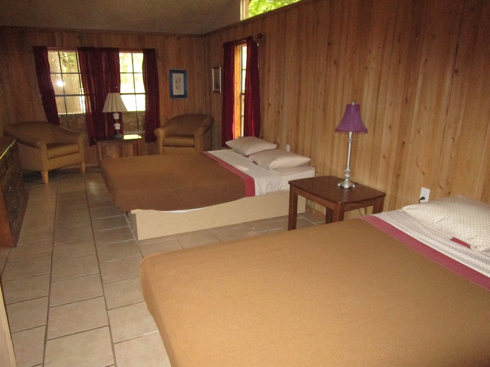 Basic House, 2 Bedrooms, Park View