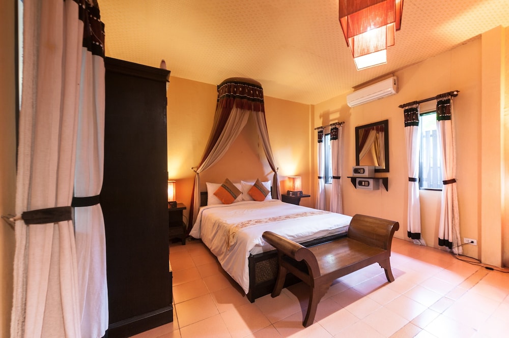 Suite - Photo 9