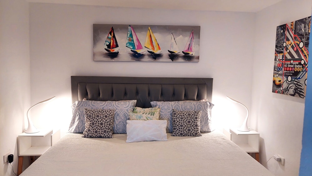 Signature Room