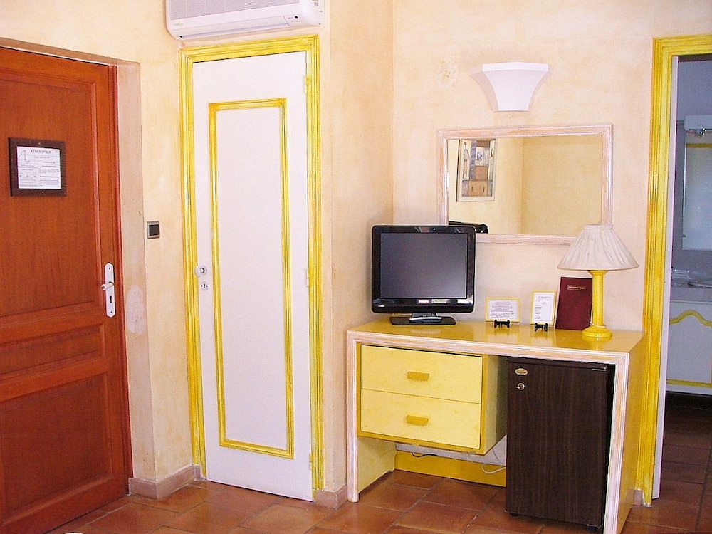 Room photo 3