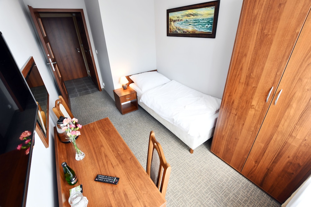 Standard Room photo 2