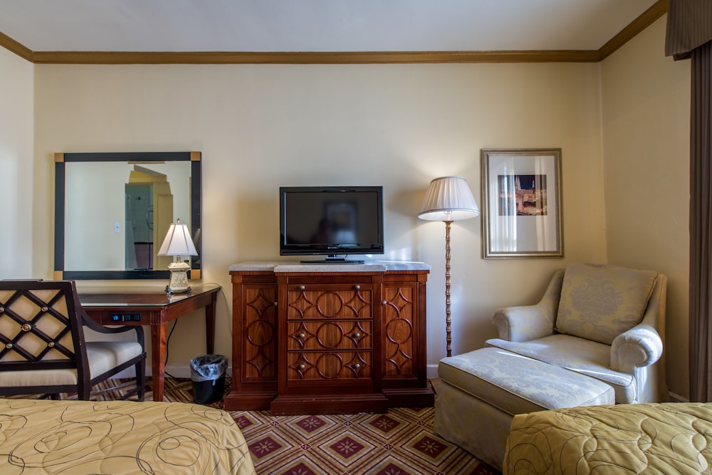 Double Room, 2 Double Beds - Photo 8