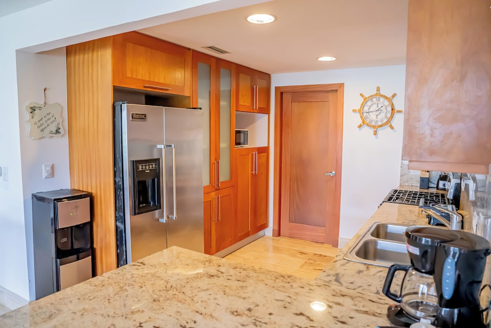 Exclusive Apartment, 3 Bedrooms, Terrace - Photo 16