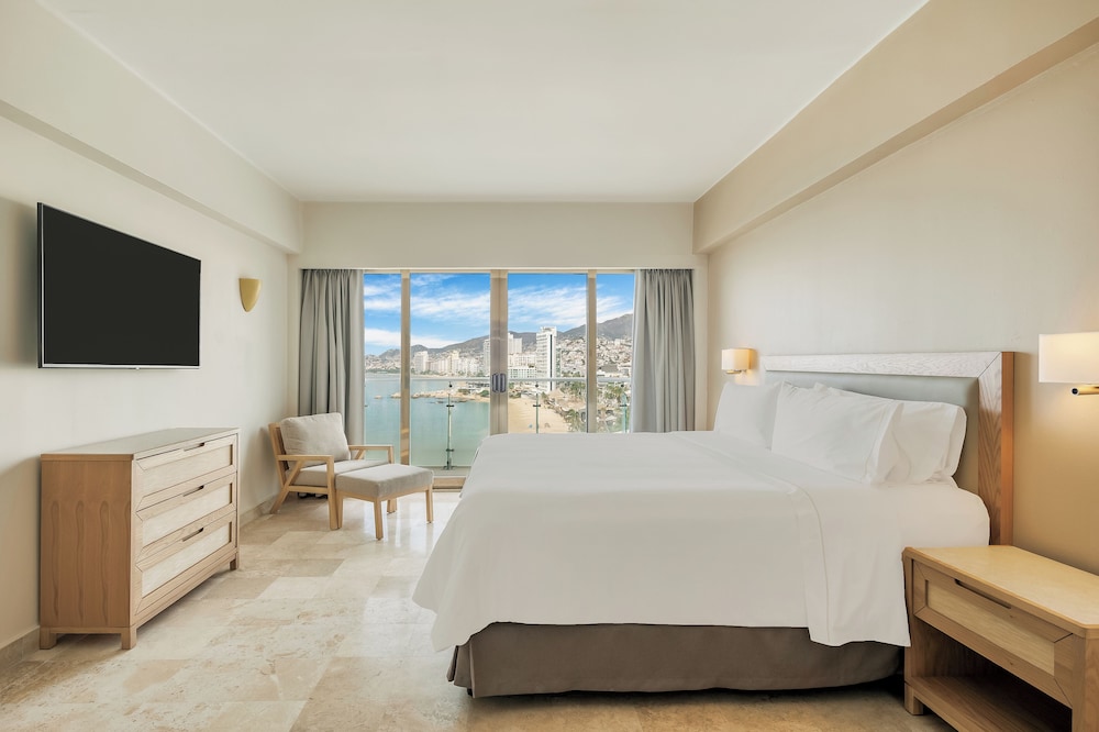 Master Suite, 3 bedrooms, Plus - Photo 7