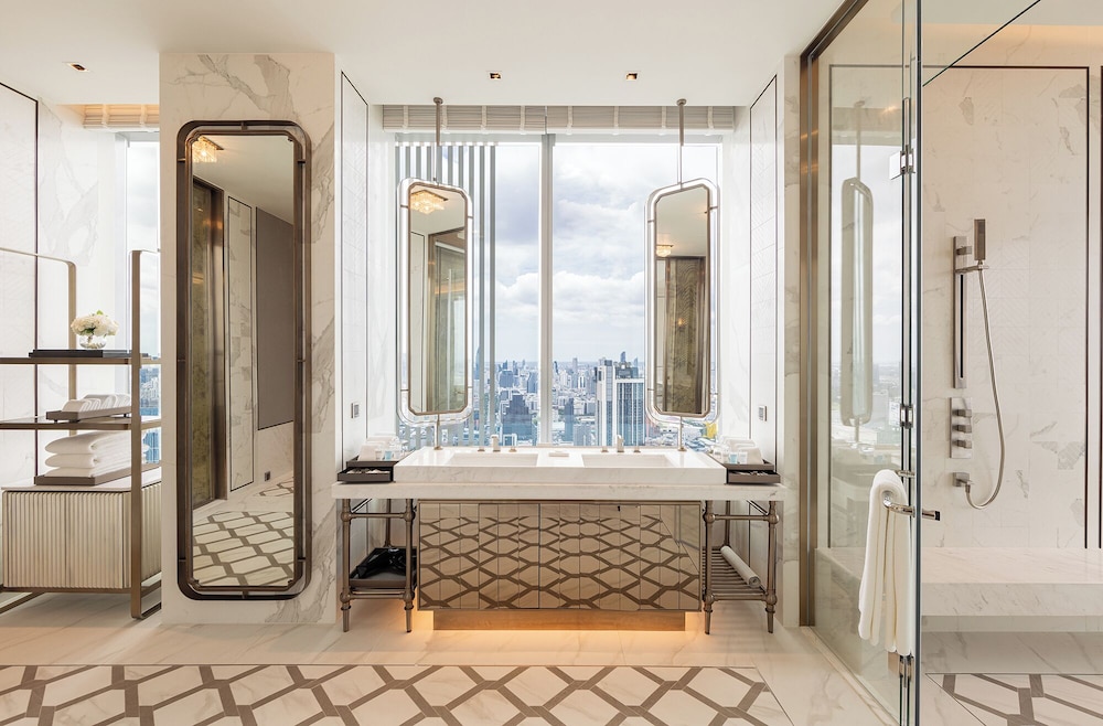 Penthouse Suite thumbnail 6